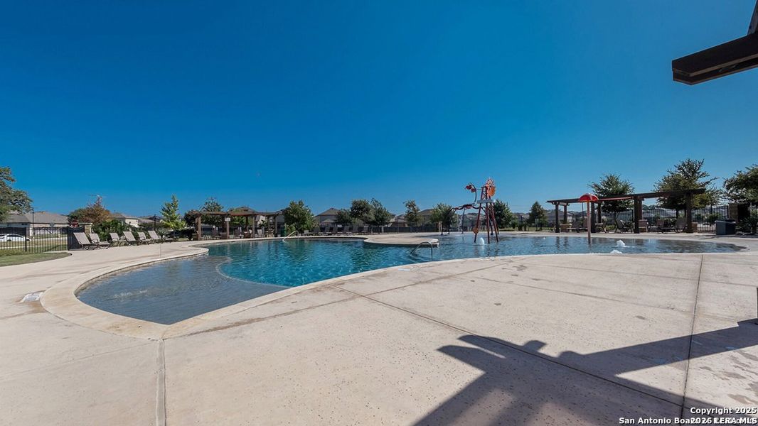 Community amenities in Redbird Ranch, San Antonio (Image 32).