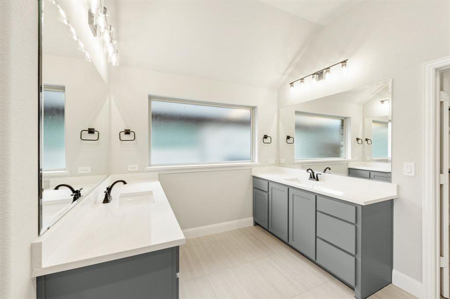 Furnished interior view inside a new home in Sunset Ridge, Alvarado (Image 12).