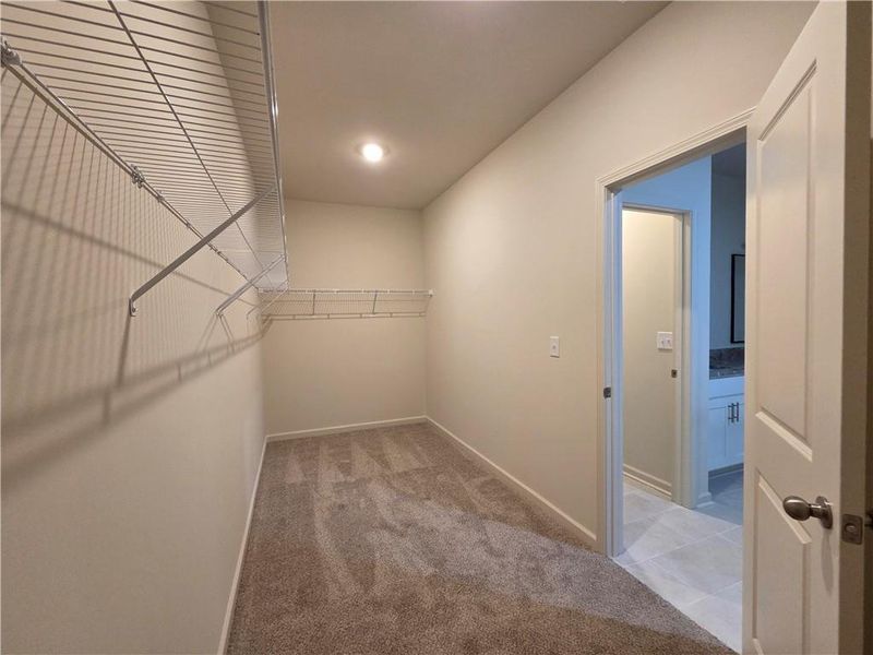 Spacious, unfurnished interior of a new home in River Meadows, Bethlehem (Image 11).