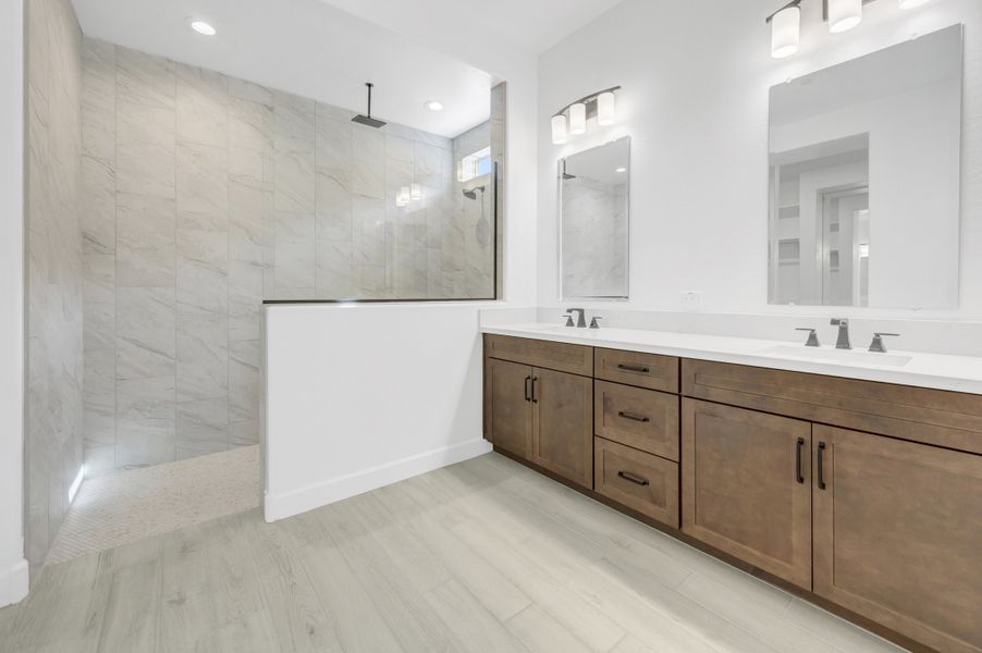 Owner's Bath Owner's Bath