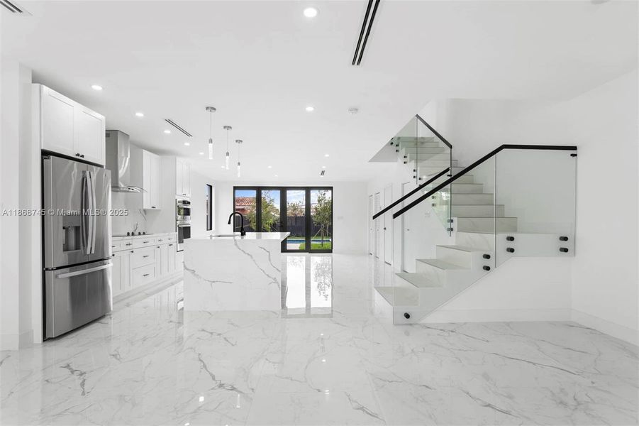 Image 37 of a home in .