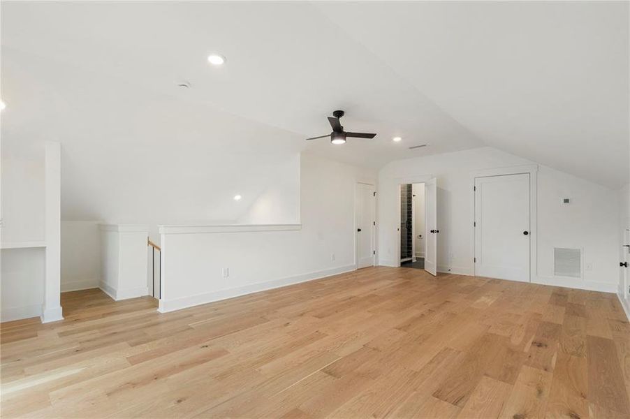 Spacious, unfurnished interior of a new home in , Atlanta (Image 21).