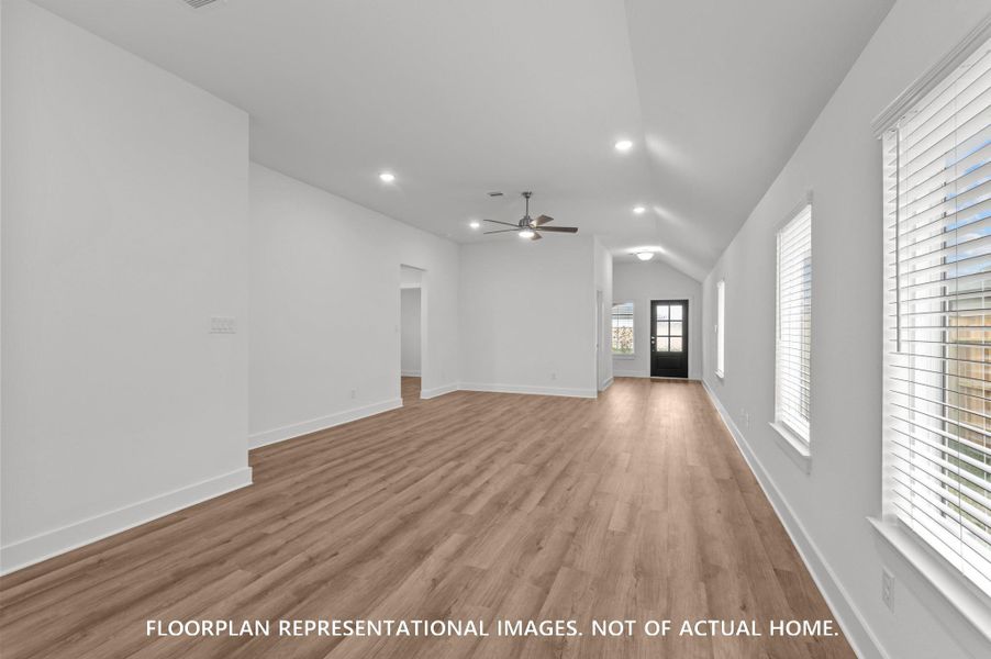 Spacious, unfurnished interior of a new home in Indian Springs, Crosby (Image 10).