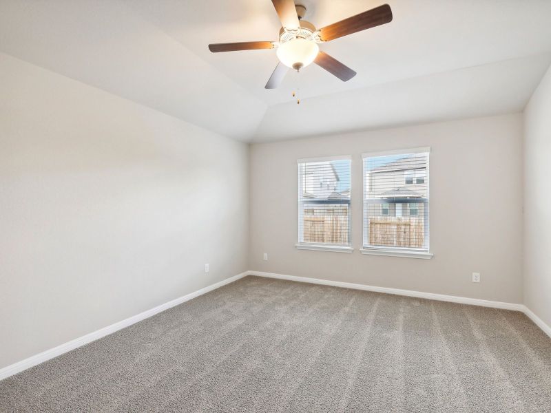 Spacious, unfurnished interior of a new home in Waterstone Crossing, Kyle (Image 11).