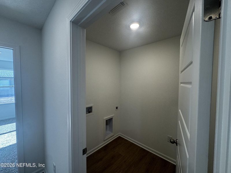 Spacious, unfurnished interior of a new home in The Arbors, Jacksonville (Image 42).