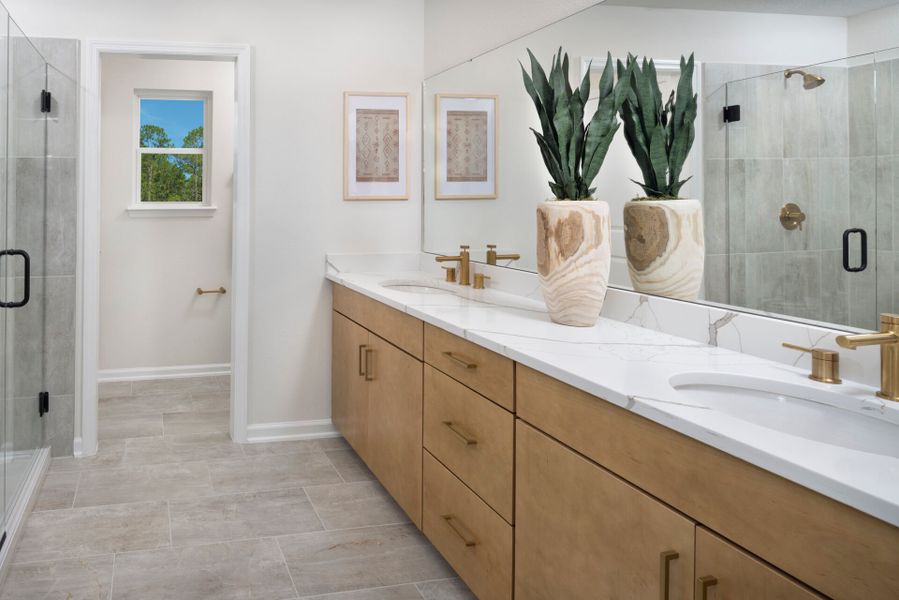 Riley Model Owner's Bath Riley Model Owner's Bath