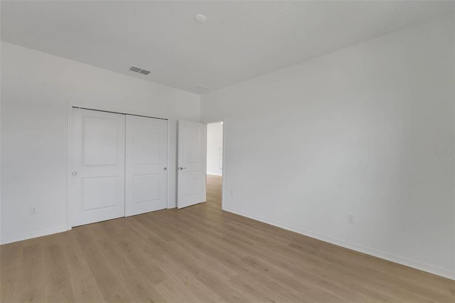 Spacious, unfurnished interior of a new home in Tuscan Hills, Dade City (Image 21).