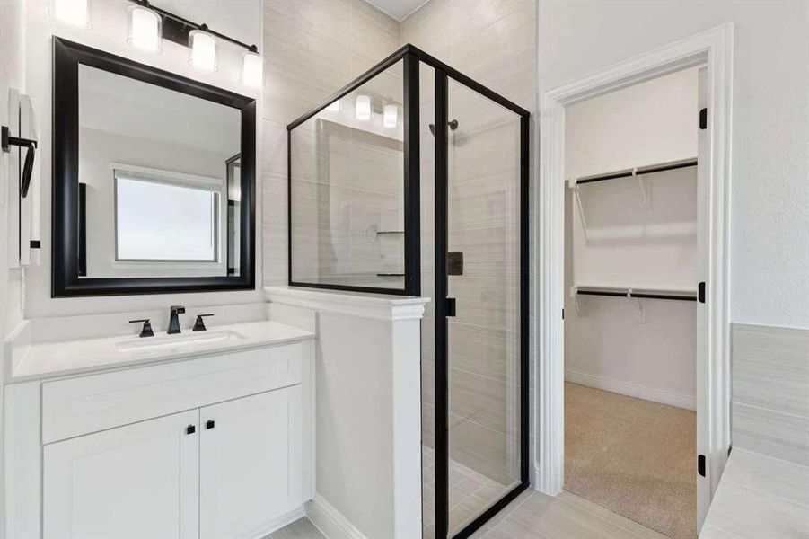 Furnished interior view inside a new home in Oaks of North Grove, Waxahachie (Image 7).