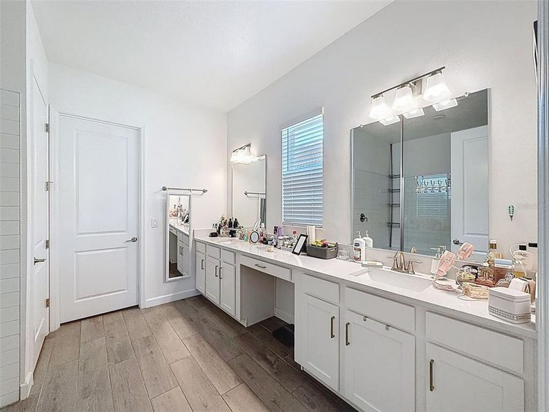 Furnished interior view inside a new home in Southshore Bay: The Estates, Wimauma (Image 32). Furnished interior view inside a new home in Southshore Bay: The Estates, Wimauma (Image 32).