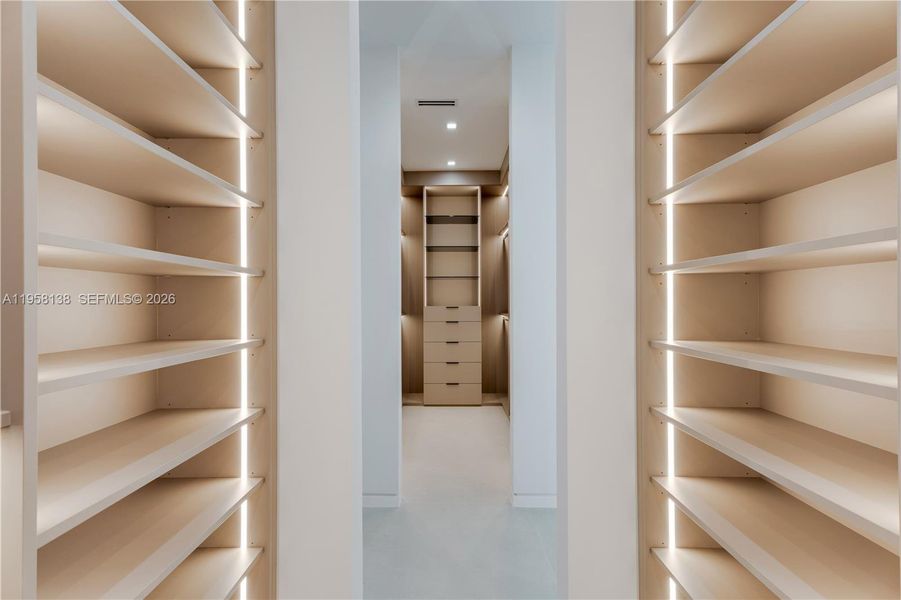 Image 73 of a home in .