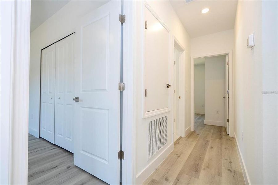 Spacious, unfurnished interior of a new home in , Eustis (Image 17).