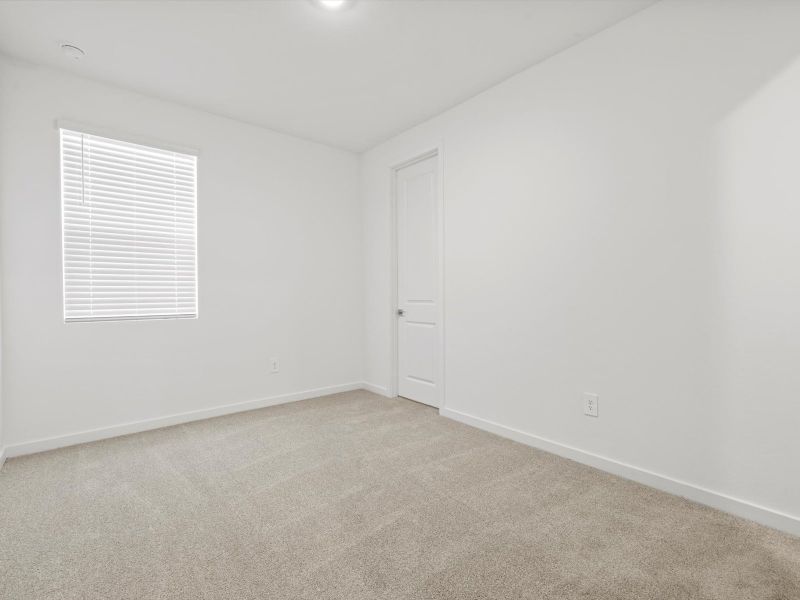 Spacious, unfurnished interior of a new home in San Tan Groves - Classic Series, San Tan Valley (Image 16). Spacious, unfurnished interior of a new home in San Tan Groves - Classic Series, San Tan Valley (Image 16).