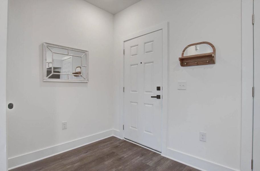 Spacious, unfurnished interior of a new home in , Hanahan (Image 15).