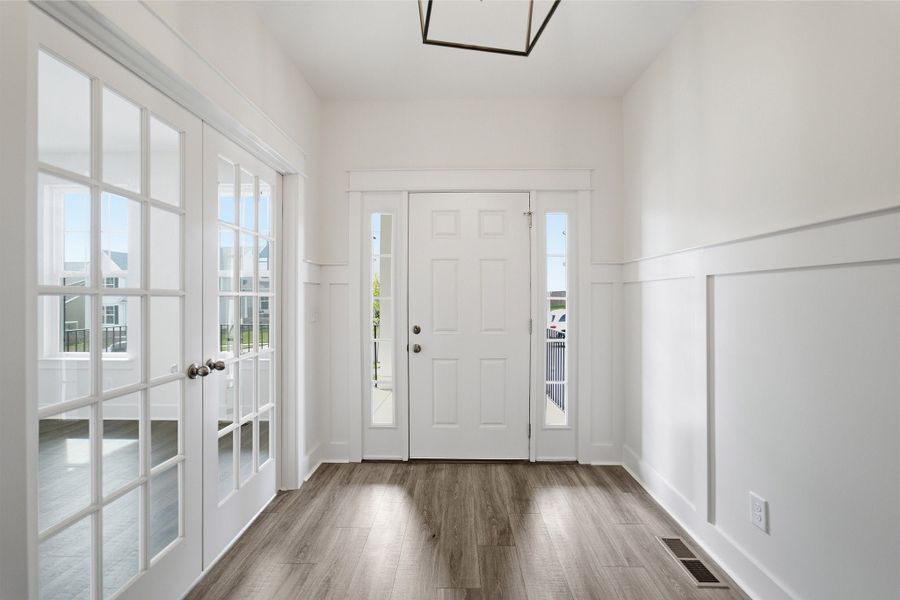 Spacious, unfurnished interior of a new home in McCain's Station, Gallatin (Image 22). Spacious, unfurnished interior of a new home in McCain's Station, Gallatin (Image 22).