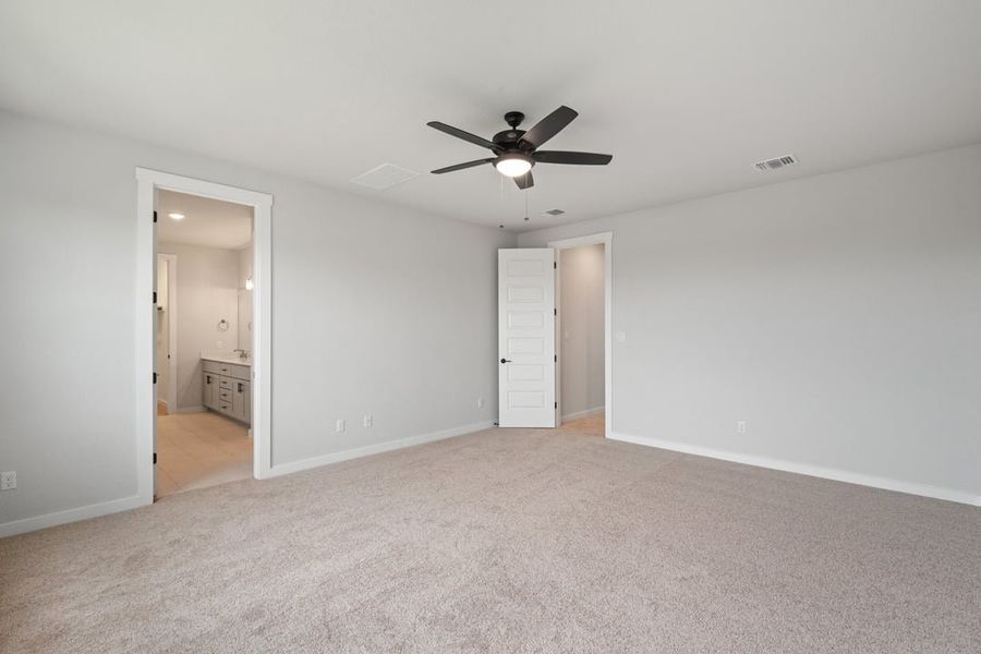 Spacious, unfurnished interior of a new home in Arbor Collection at Lariat, Liberty Hill (Image 31). Spacious, unfurnished interior of a new home in Arbor Collection at Lariat, Liberty Hill (Image 31).