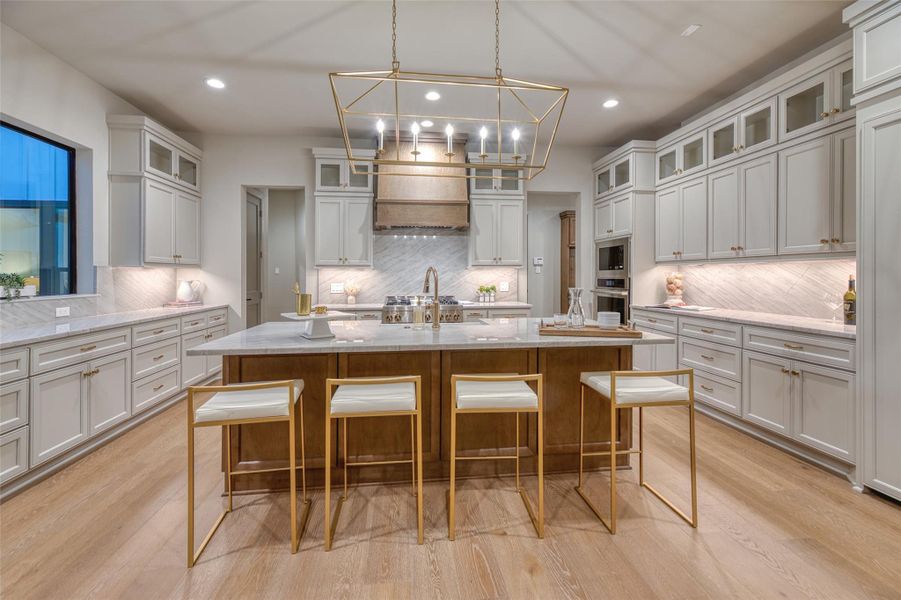 Warm tones with a modern touch. Warm tones with a modern touch.