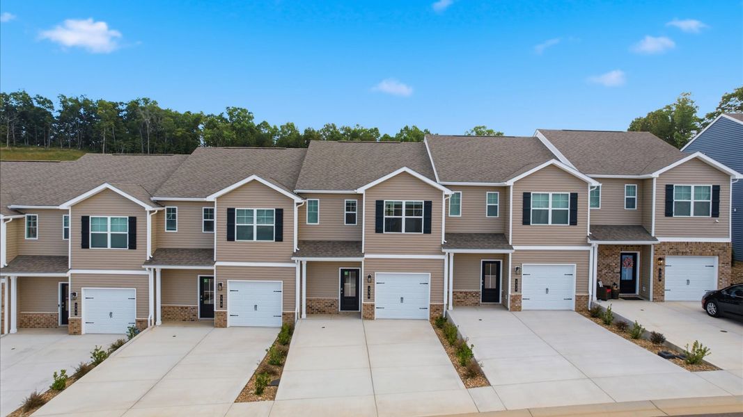 Front exterior of a new home in Cherokee Crossing, Kodak, TN, highlighting curb appeal (Image 2).