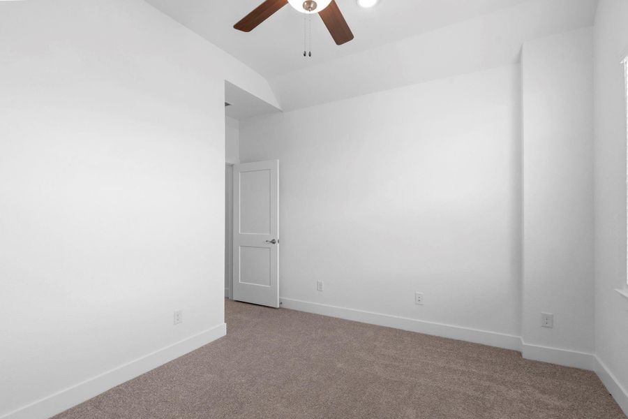 Spacious, unfurnished interior of a new home in Sienna, Missouri City (Image 29). Spacious, unfurnished interior of a new home in Sienna, Missouri City (Image 29).