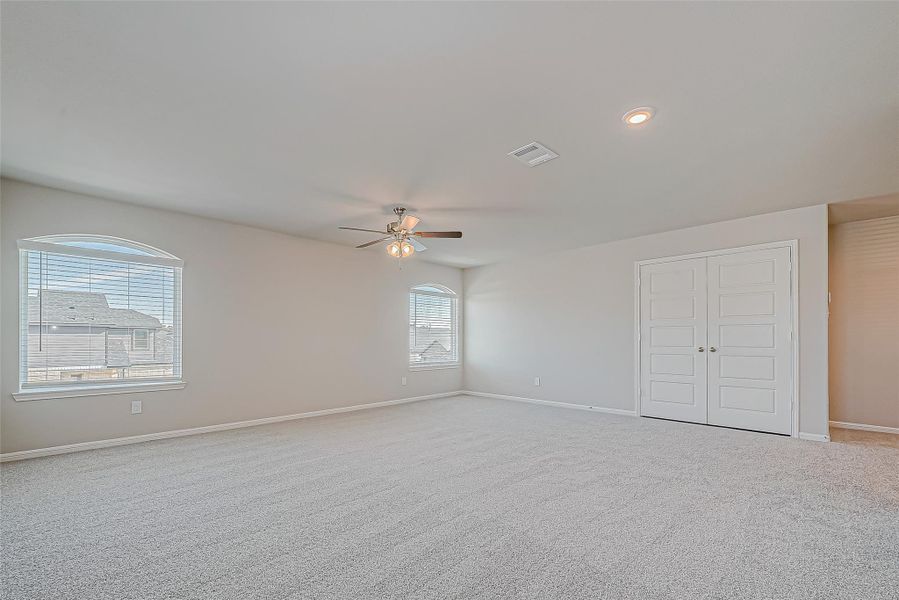 Spacious, unfurnished interior of a new home in Mill Creek Trails, Magnolia (Image 18).