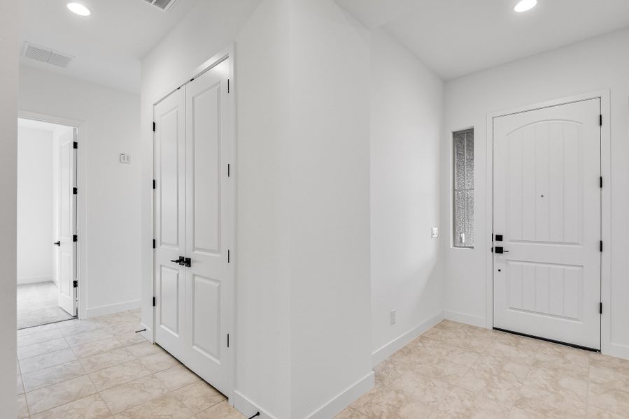 Spacious, unfurnished interior of a new home in Allen Ranches, Litchfield Park (Image 25). Spacious, unfurnished interior of a new home in Allen Ranches, Litchfield Park (Image 25).