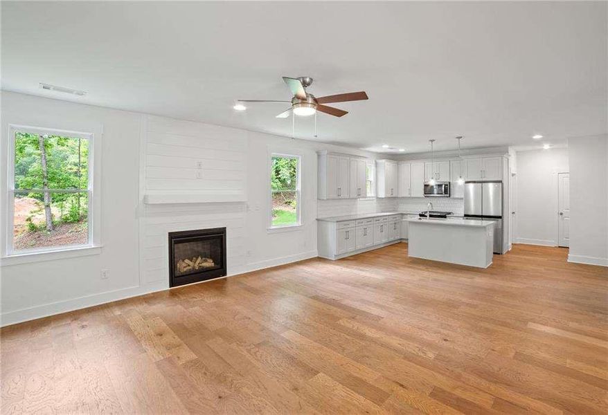 Spacious, unfurnished interior of a new home in , Decatur (Image 10).