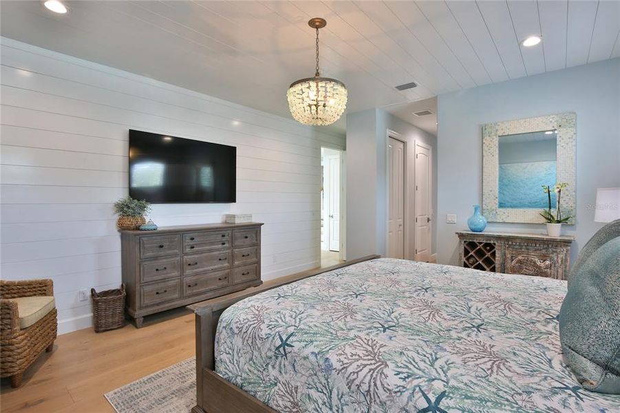 Furnished interior view inside a new home in , Sarasota (Image 31).