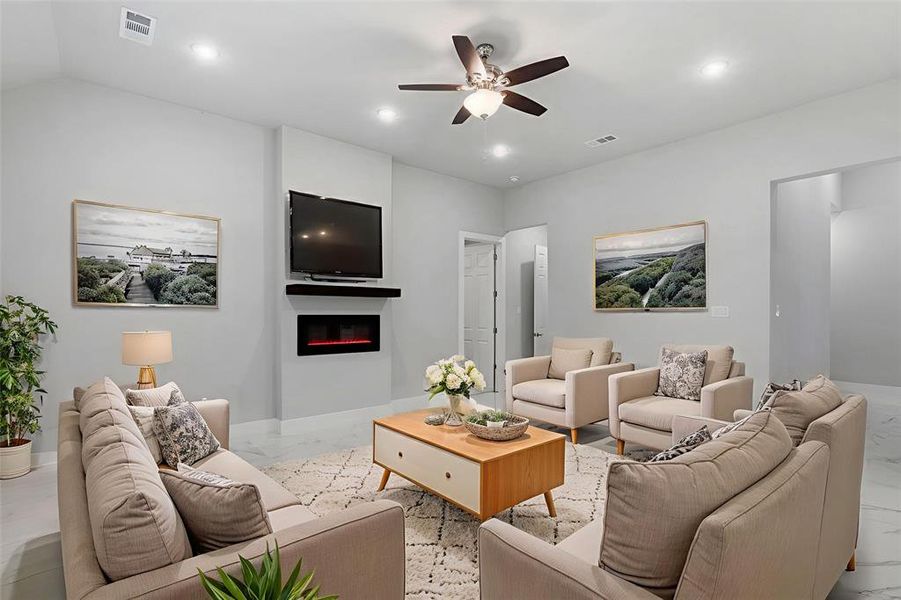 Furnished interior view inside a new home in , Denison (Image 6).