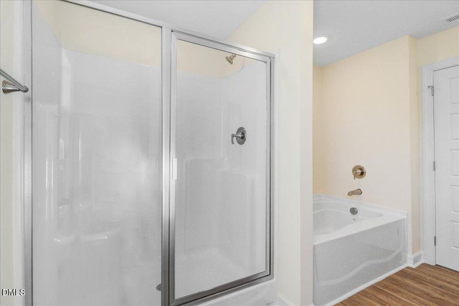 20-110 Hudson Vlg Dr-20