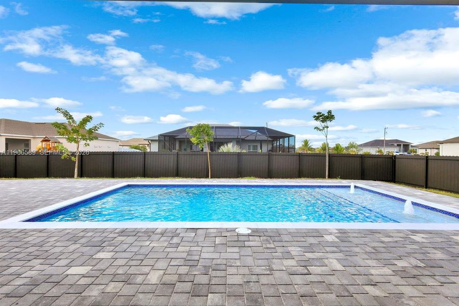 Exterior details and patio area of a home in , Cape Coral (Image 4).