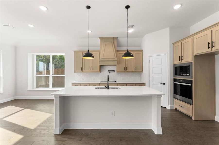 4430 Verbena-Kitchen-1