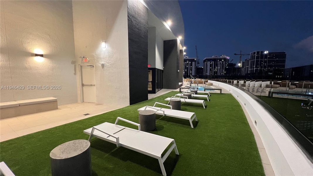 Community amenities in , Miami (Image 63).