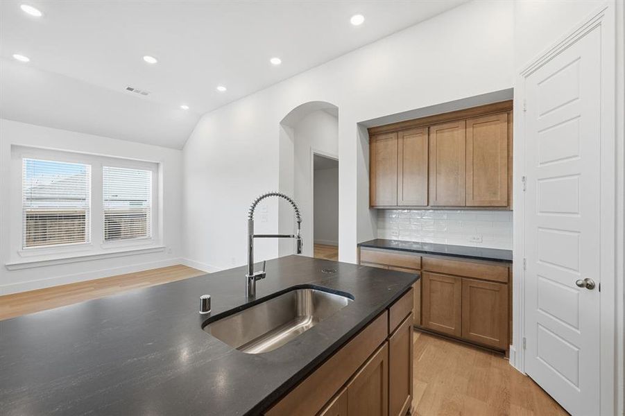 Furnished interior view inside a new home in Sandbrock Ranch, Aubrey (Image 7).