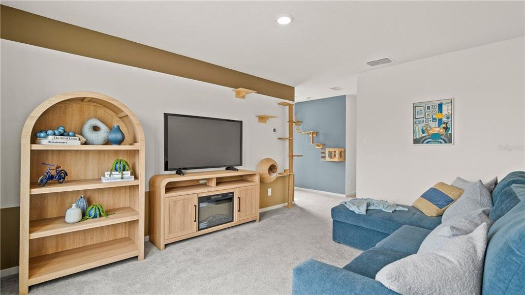 Furnished interior view inside a new home in , Lake Wales (Image 6).