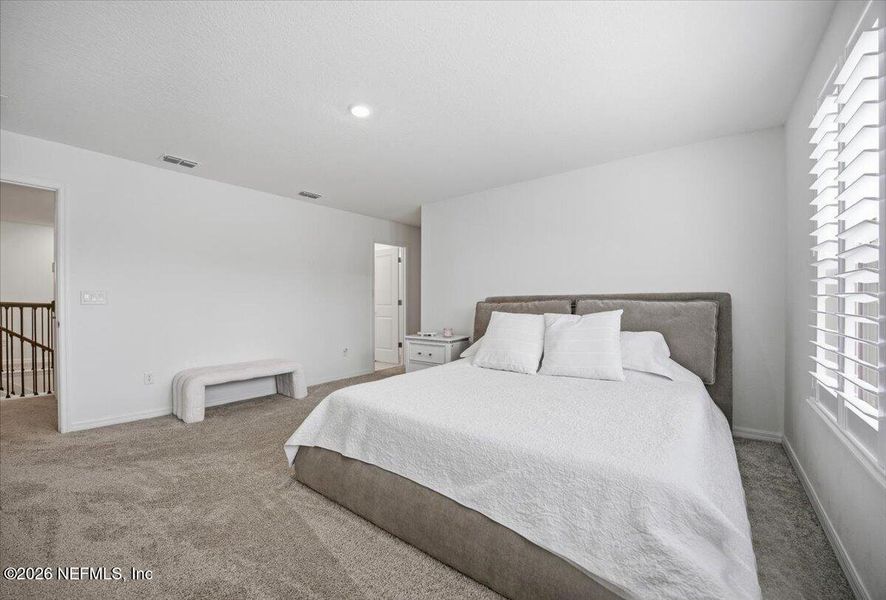 Furnished interior view inside a new home in , Middleburg (Image 12).