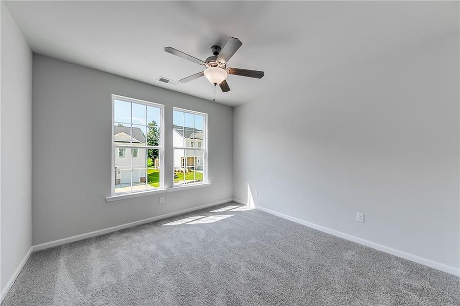 Spacious, unfurnished interior of a new home in , Homer (Image 17).