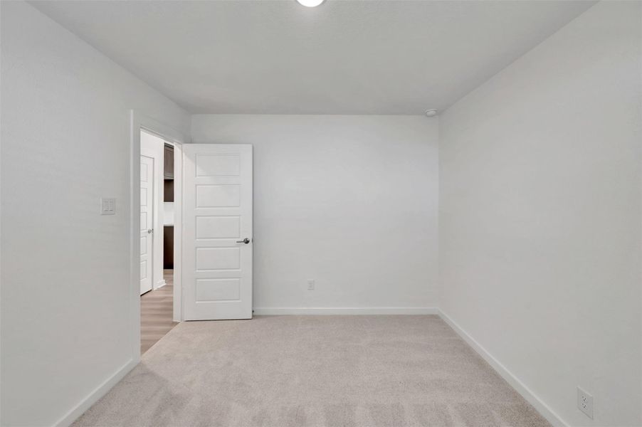 Spacious, unfurnished interior of a new home in Miller's Pond, Rosenberg (Image 13). Spacious, unfurnished interior of a new home in Miller's Pond, Rosenberg (Image 13).