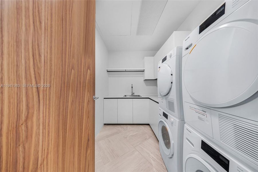 Close-up of interior finishes inside a home in , Miami (Image 24).