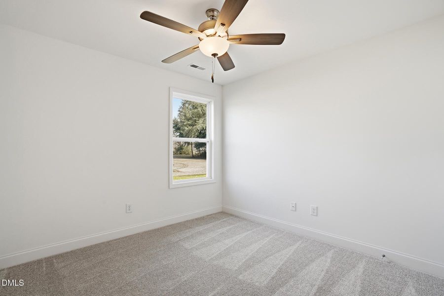 218 Rae St-84 218 Rae St-84