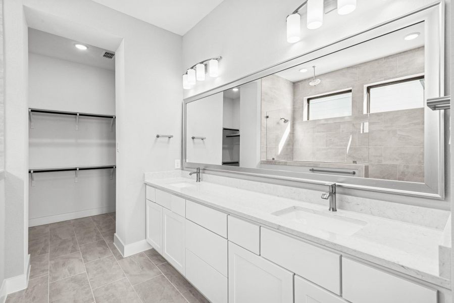 Furnished interior view inside a new home in ARTAVIA 50' Homesites, Conroe (Image 7).