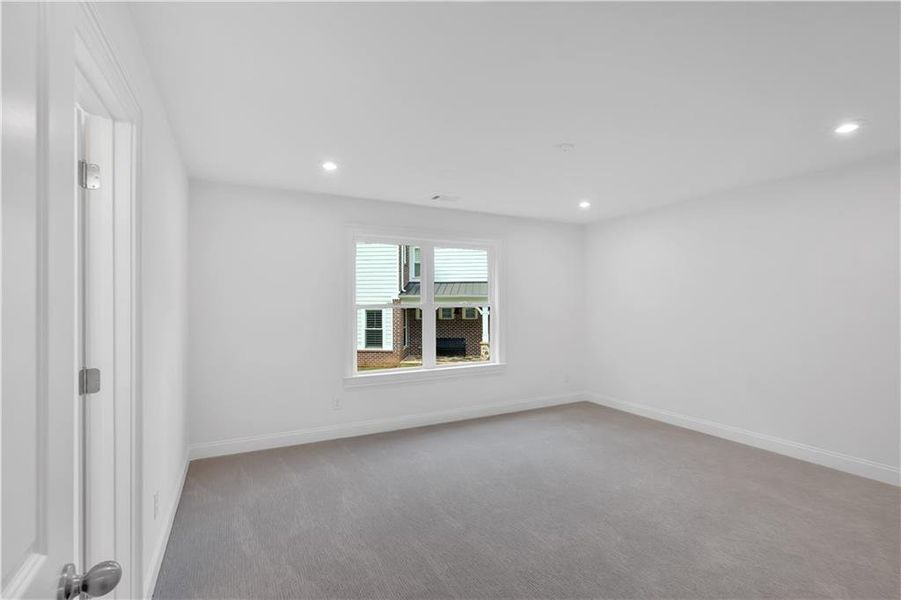 Spacious, unfurnished interior of a new home in Ford Landing, Acworth (Image 54).