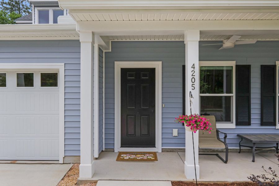 Exterior details and patio area of a home in , Summerville (Image 3).