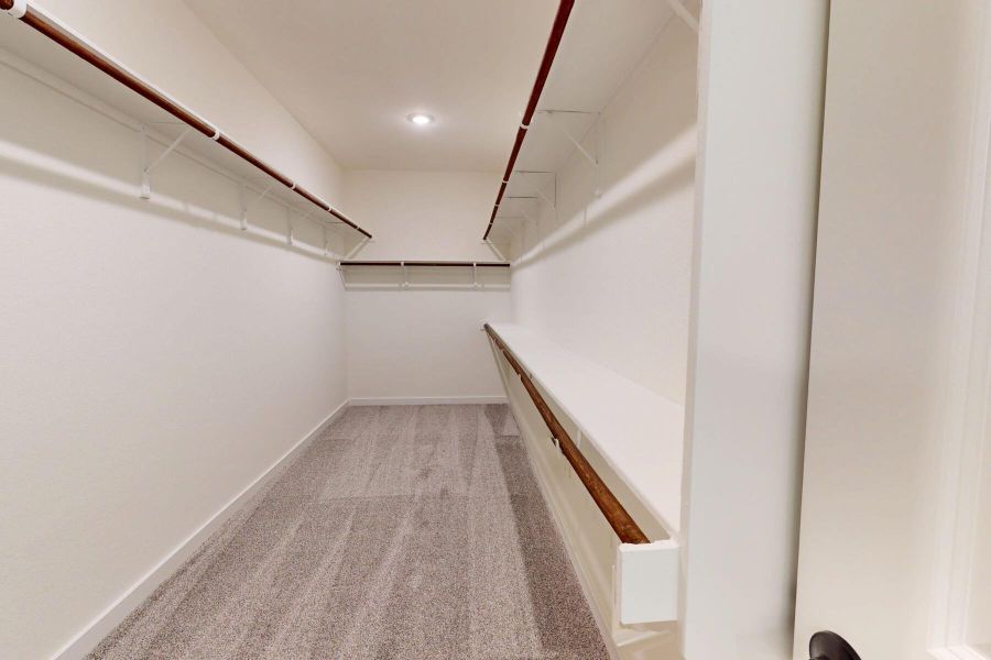 Spacious, unfurnished interior of a new home in Edgewood, Leander (Image 37).