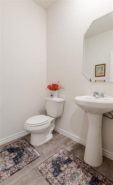 Furnished interior view inside a new home in , Fort Worth (Image 5).