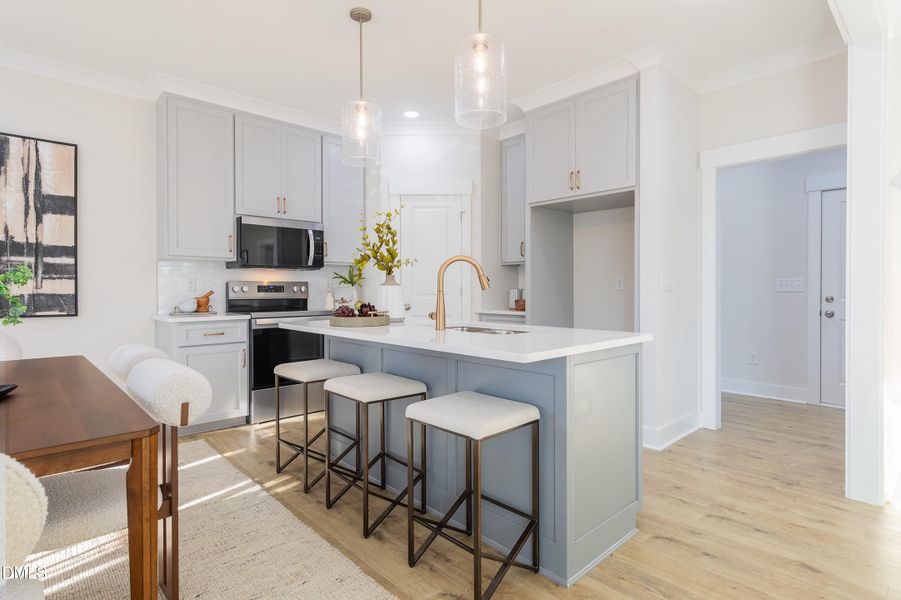 4251OldStageRdN-Interior-Web-13