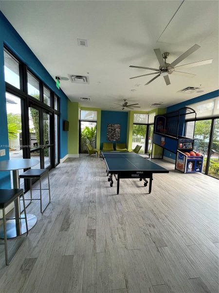 Furnished interior view inside a new home in , Doral (Image 5).