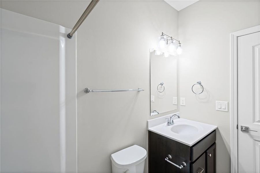 Furnished interior view inside a new home in Twin Lakes, Hoschton (Image 17).