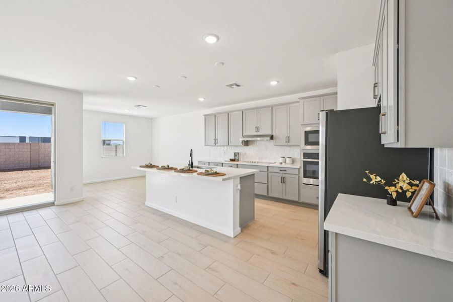 13-web-or-mls-W Brown St-S2703-013