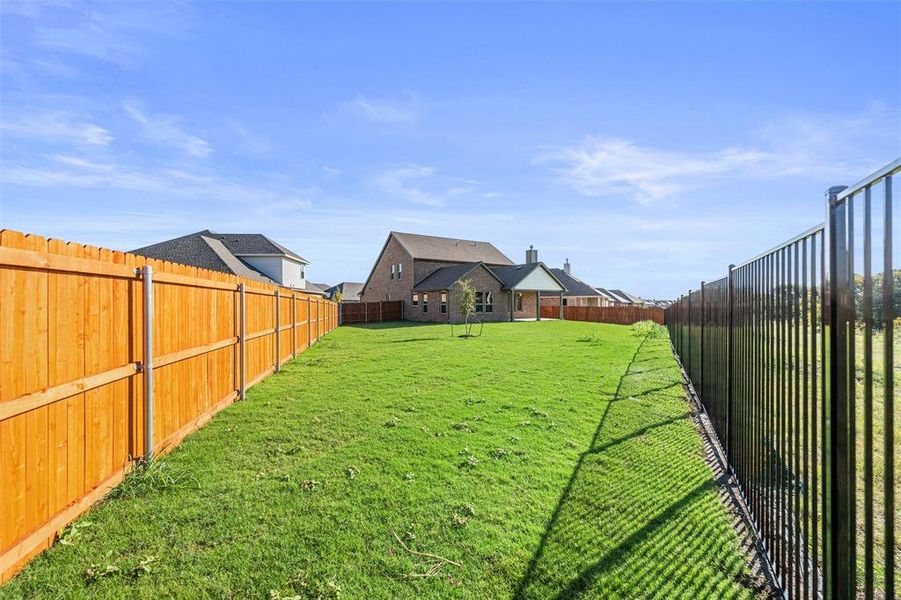 Exterior details and patio area of a home in Morningstar, Aledo (Image 20). Exterior details and patio area of a home in Morningstar, Aledo (Image 20).