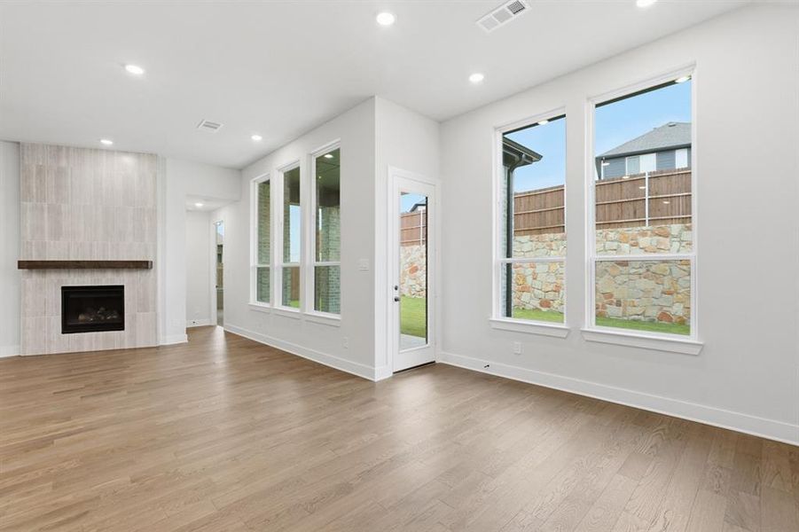 Spacious, unfurnished interior of a new home in Devonshire, Forney (Image 18). Spacious, unfurnished interior of a new home in Devonshire, Forney (Image 18).