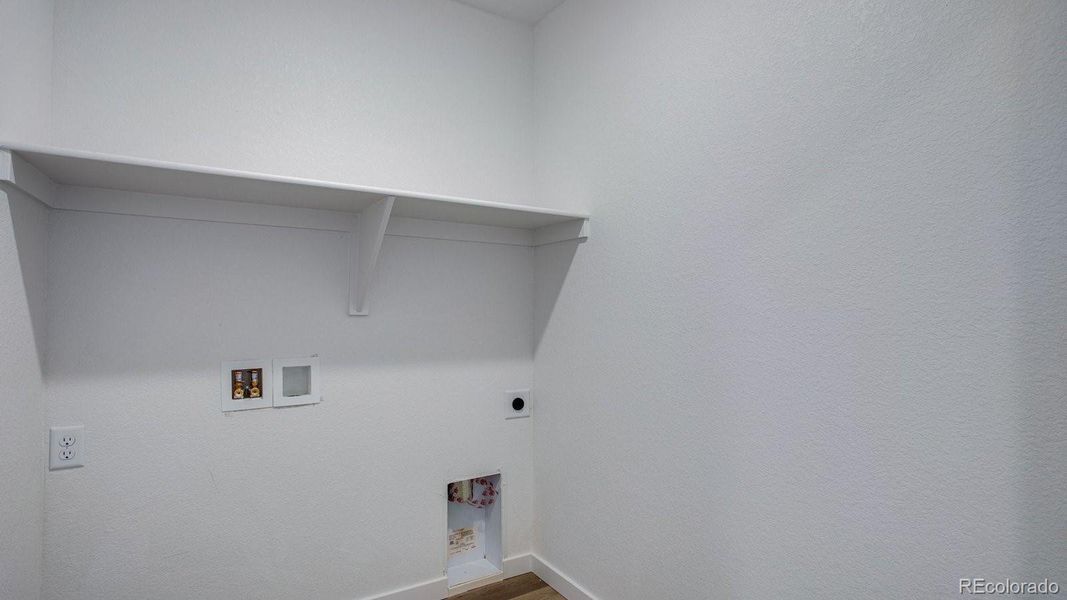 Spacious, unfurnished interior of a new home in Revere at Johnstown, Johnstown (Image 32).